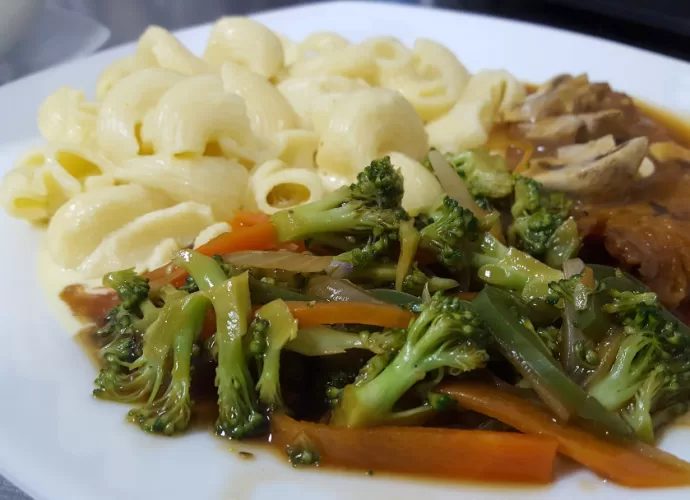 meal with pasta and veggies